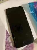 [二手已過保] Iphone SE2 128GB 空機一支附全新電池工具組等週邊