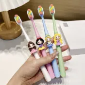 【臺灣-出貨】可愛軟毛牙刷成人高中生兒童牙刷萬根毛派大星牙刷奧特曼筷子桶裝 UBTF