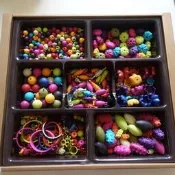中古良品 美國B.Toys感統玩具創意DIY波普珠珠串珠 500PCS