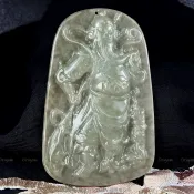 珍珠林~鬼面關聖帝君(關公)玉珮~天然沁色~A貨緬甸翡翠糯種#897