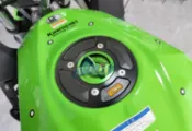 協貿國際日用品生活7館 FULL-REV 適用川崎忍者NINJA400/Z900/RS/10R/6R改裝快拆式油箱蓋