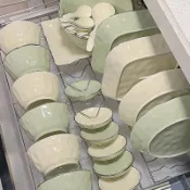 【桃園出貨】陶瓷碗盤組 碗盤器皿 碗盤組 北歐碗盤 套裝傢用 復古碗碟套裝 奶油色碗碟盤套裝傢用新款餐具飯碗盤子碗筷套裝