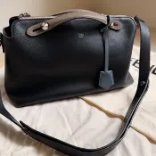Fendi 牛皮 By The Way 兩用包 粉、藍、灰拼色設計