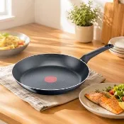 【Tefal 特福】法國製不沾鍋平底鍋32CM(兩款可選)