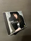 .王力宏《心中的日月》簽名專輯保真.王力宏親筆簽名專輯 保真親簽非印刷可擦拭 .每張少量，售完下架. 均可直拍 接t.Y