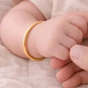 【珠兒綠】999純銀嬰兒18K金色手鐲 亮面素面 0-3歲 彌月禮 純銀手環  滿月禮 周歲禮(附高級禮盒禮袋)