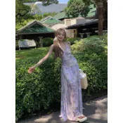 現貨+預購🔗🦋【𝐊𝐈𝐊𝐈𝐅𝐀𝐌𝐄】🤍仙女V領抓皺掛脖露背碎花長洋裝 掛脖洋裝 A字洋裝 渡假洋裝 連身裙 長裙 碎花洋裝