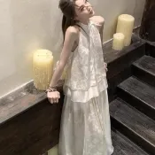 【桃喜Rich女裝】新中式女裝套裝 國風洋裝 清冷感禪意穿搭一整套 米白色蝴蝶印花掛脖上衣+米白色網紗半身裙 宴會洋裝