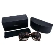 【DOKODEMO】Prada SPR31N-A 135 3N 太陽眼鏡 58□16 BF4-6S1 太陽眼鏡
PRADAブラウン[二手]