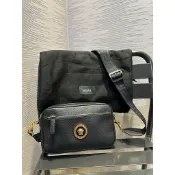 WLH精品🔱正品VERSACE凡賽斯女神頭頂級黑牌小牛皮兩用腰包/側背包·義大利製（現貨）
