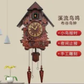招財貓商鋪 歐式布穀鳥掛鍾光控報時實木手工雕刻創意客廳咕咕鐘錶壁掛木鐘 阿拉伯木盤獨家0710«» 【小夢