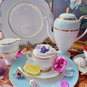 英國製皇家Wedgwood1891年湖水綠三色手繪鑲金咖啡杯花茶杯兩件組