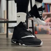 Nike Air Zoom Flight The Glove 黑白大勾拉鍊解構手套佩頓 90s復古 IV6206-010