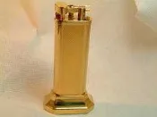 【奇珍館 】【近新難得一見真品】英國登喜來（dunhill）包金手工打火機原價近30000無單盒10.5.3c