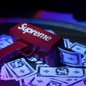 【派對道具】噴錢手槍 Supreme吐錢撒錢射錢 抖音網紅婚禮派對撒紅包道具 噴鈔機 撒鈔機 鈔票槍 紅包槍 派對玩具