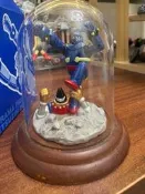 免運鐵人28號景品擺見，帶原裝玻璃罩和盒裝，尺寸約10cm，藍色