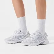 【LACOSTE】L003 男鞋 運動鞋 透氣網布 休閒鞋 慢跑鞋 白色(49SMA0006_65T)