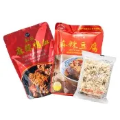 【和秋】經典麻辣組450g*6包(麻辣鴨血4入+麻辣豆腐2入+贈刀削麵4包)