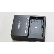 CANON 原廠相機取下來的 原廠 LPE6 型號的 充電器 LP-E6 LP E6N 電 池 R5 R6 可以用