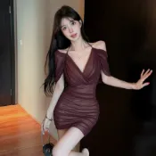 【臧女皇】隔日到S-XL新款三色小禮服 性感女人味綁帶掛脖網紗連衣裙 純欲V領露背收腰包臀短裙短袖洋裝生日派對約會洋裝