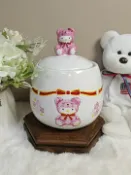 古瓷堂日本回流瓷器 日本中古 三麗鷗Sanrio 2002東京限定版 Hello Kitty糖罐 變裝小熊Kitty 滿繪小熊畫片 稀有收藏品 可愛擺飾 限量復古經典