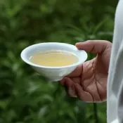 喜挖2店 意叄影青瓷中式送禮纏菊三葉折枝牡丹摩羯魚碧波仙鶴斗笠茶杯浮雕