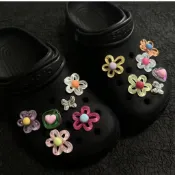 台灣出貨 洞洞鞋配飾diy鞋扣配件花扣小紫花鞋花卡扣裝飾扣 鞋扣 洞洞鞋鞋扣 杜鵑花洞洞鞋扣 花朵鞋扣鞋花X33