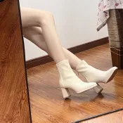 【品質嚴選】 真皮法式高跟短靴女秋冬季粗跟馬丁靴方頭白色增高瘦瘦靴子 P 0 6 S