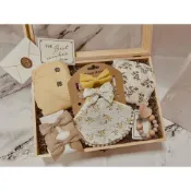 (店+)女寶寶禮盒 繁花系列·滿月禮·彌月禮盒·嬰兒禮盒·新生兒禮盒·滿月送禮·彌月禮·寶寶禮盒·女寶禮物·週歲禮物·滿月送禮