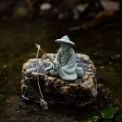 茶寵🌟中式國潮青砂石姜太公釣魚茶寵 創意復古人物桌面茶臺裝飾小擺件石雕擺件龍龜擺件小和尚擺件茶寵 變色貔貅擺件