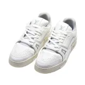 LV  1A8WAX 經典LV Trainer系列Monogram 壓紋粒面小牛皮復古運動鞋(白色)