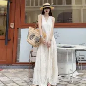 米白刺繡度假連衣裙 V領無袖垂墜長裙 重工刺繡氣質洋裝 慵懶風飄逸大擺裙 海邊拍照顯瘦長裙
