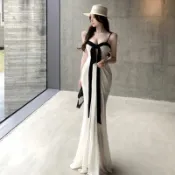 【林哈哈studio】法式吊帶連身裙女 度假風開叉辣妹修身撞色包臀抹胸長裙洋裝 氣質露鎖骨性感沙灘長裙 渡假約會派對拍照