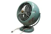 【THF 經典古著選物】美製古董 Vornado 鐵殼渦流風扇 / 型號 B28C1-1 / 粗獷工業風歲月包漿