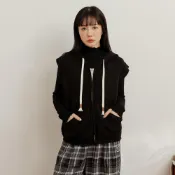 【PLAYBOY TAIWAN】PLAYBOY - 連帽平紋口袋背心外套 - 黑色/752-9161-09-7