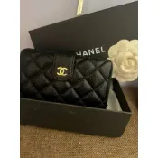 CHANEL 香奈兒 二手 9成新 荔枝牛皮 中夾 （雷標脫落）配件 盒子 山茶花