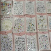 清倉特賣¥❤️指甲貼 貼紙史奴比人魚公主布丁狗黃色微笑雙子星海綿寶寶米妮愛麗絲麵包超人小飛象奇奇蒂蒂❤️連妃嚴選604B