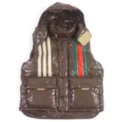 【DOKODEMO】成色極佳的 GUCCI adidas Sherry Line 三條紋連帽羽絨背心 (713715 ) ブラウン，44 碼，意大利製造，正品，男款