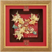 開運陶源 雅鑑鑫品 【祥和系列-金玉滿堂】 金魚 純金箔畫 24 x24 cm 可掛於牆壁，後有腳架，也可以立在桌上