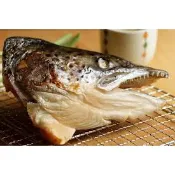 紅毛港海鮮市集  三杯鮭魚頭 剖半鮭魚頭 鹽烤鮭魚 鮭魚頭清蒸 紅燒魚頭