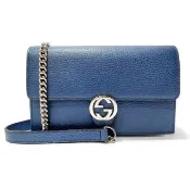 【GUCCI 古馳】510314 經典雙G金屬LOGO荔枝紋牛皮鏈帶扣式斜背包(藍色)
