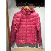 （已售出 無貨 勿拍）uniqlo 玫紅色 輕薄 輕量 長袖 羽絨外套 女 XL碼（櫃1）