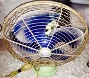 古董 老 電扇 大同 全鐵製 柑仔店 復古 電影 商場 營業 展覽 居家生活 場景 場地 布置 二手 中古