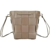 【BOTTEGA VENETA 寶緹嘉】BV Cassette 羊皮編織斜背水桶包(可可棕/牛皮襯裡)