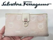 義大利製經典Salvatore Ferragamo專櫃時尚銀馬蹄花扣式長夾/皮夾非格紋TODS Hermes元起標LV