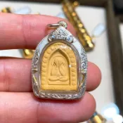-財龜聖物 頂級名師 神龜高僧 龍婆柳 2536 親自加持 “防空洞花粉必打 後招財符文財龜” 圖鑑版本【夢幻佛牌】🌟