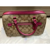 （全新）COACH 經典LOGO手提/斜背兩用波士頓包(桃紅）