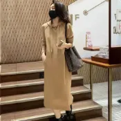(店+)【ROCU 若初】純色顯瘦長袖抽繩連帽連衣A字裙中長裙連身裙洋裝-共2色-31537(M-2XL可選)