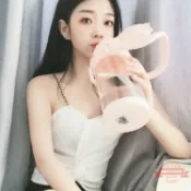 連盛 現貨⚡大容量塑料水杯女吸管大號防摔戶外茶杯杯子學生可愛水瓶超大水壺2.2L健身運動便攜帶刻度ins太空杯夏季耐高