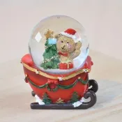 【YU Living 信歐傢居】日本進口 聖誕小熊坐雪橇迷你雪花球 3吋(紅色/水晶球 聖誕擺飾 桌上擺件)